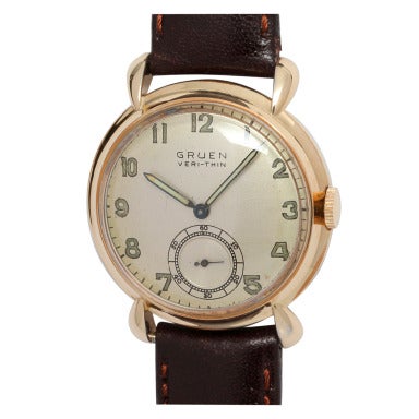 Gruen GIlt Medium-Size Wristwatch circa 1940s
