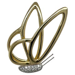 Marlene Stowe Diamond Butterfly Brooch 18 Karat Yellow Gold Platinum