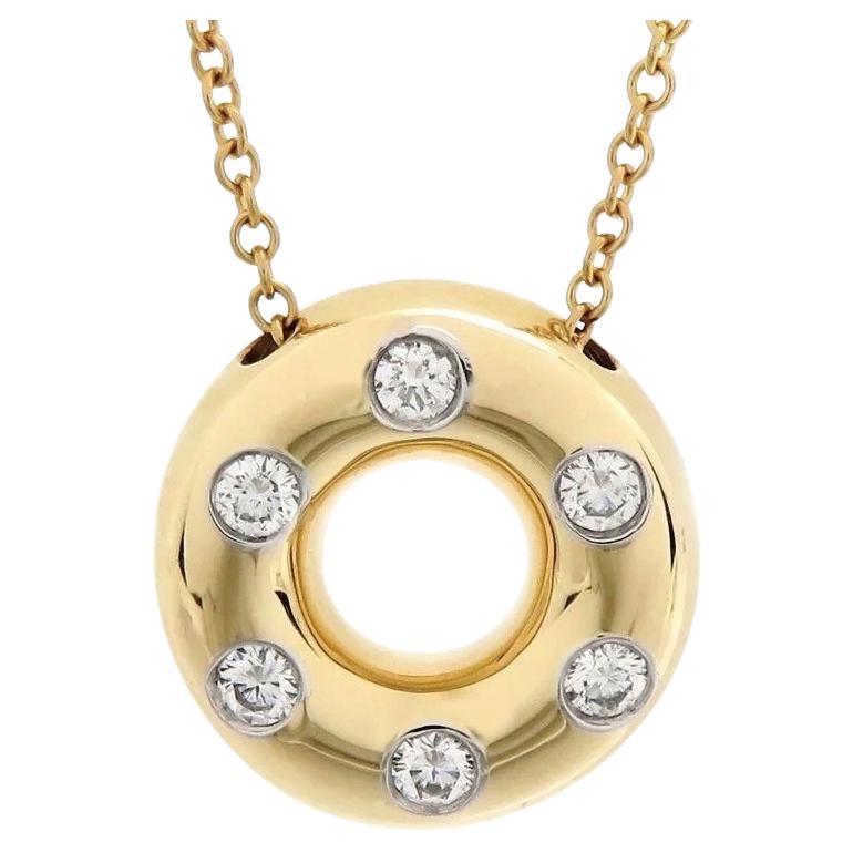TIFFANY & Co. Etoile 18K Gold Diamond Circle Pendant Necklace For Sale